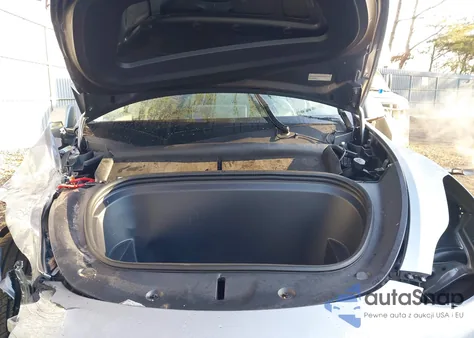 2025 Tesla Model Y Long Range Dual Motor All-Wheel Drive from USA, damaged, VIN 7SAYGDEE7SA366245